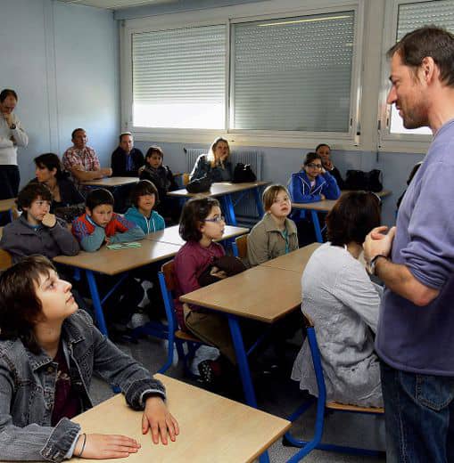   LA PRISE DE CONTACT AVEC SA CLASSE.